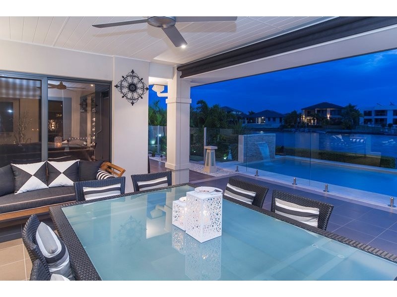 12 Parkview Place, Helensvale QLD 4212