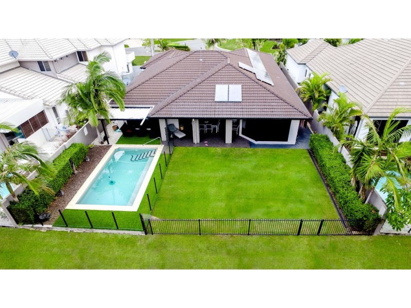 9 Parkview Place, Helensvale QLD 4212