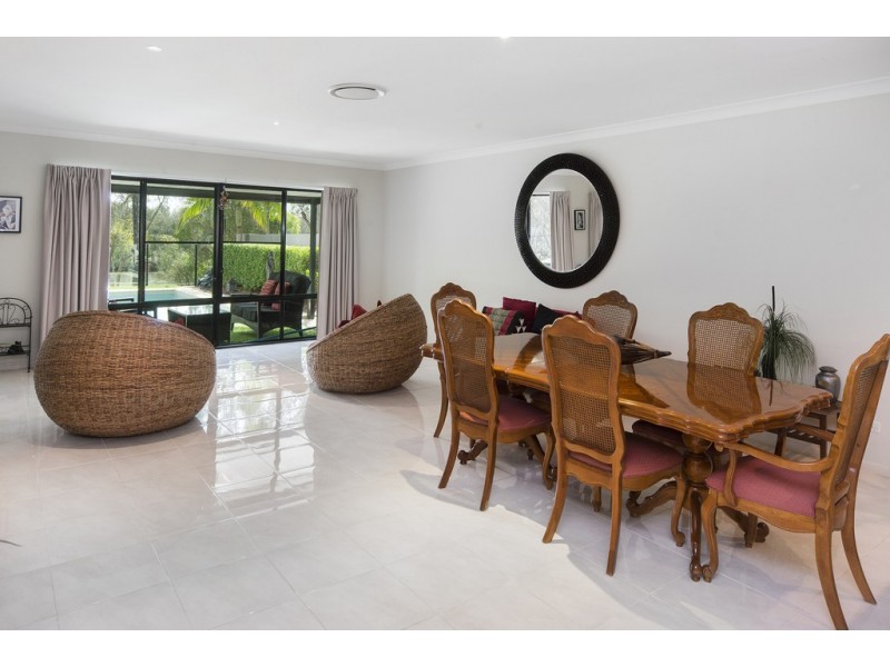 9 Parkview Place, Helensvale QLD 4212