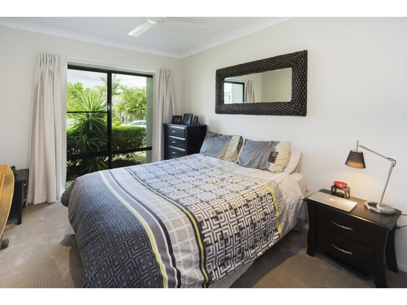 9 Parkview Place, Helensvale QLD 4212