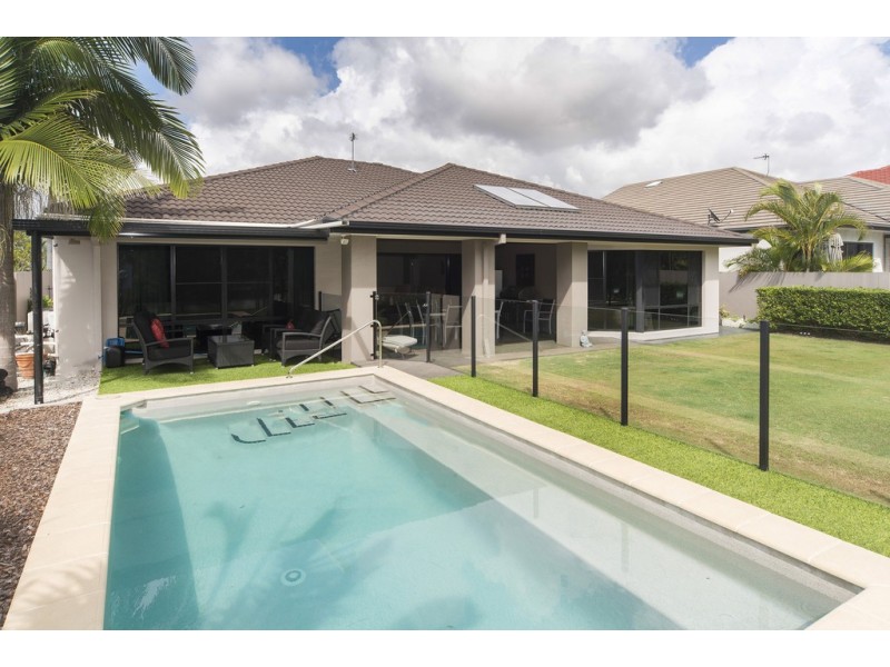 9 Parkview Place, Helensvale QLD 4212