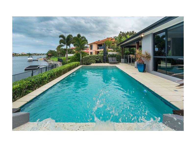26 Calmwater Crescent, Helensvale QLD 4212