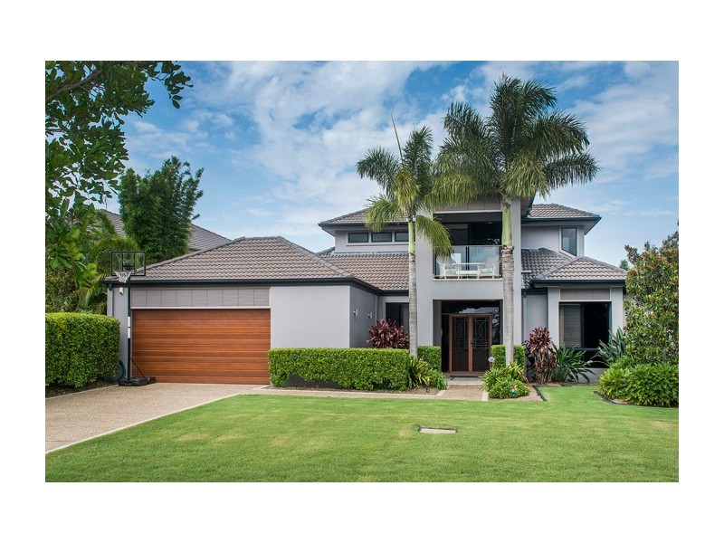 26 Calmwater Crescent, Helensvale QLD 4212