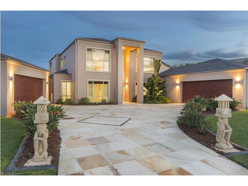 50 Calmwater Crescent, Helensvale QLD 4212