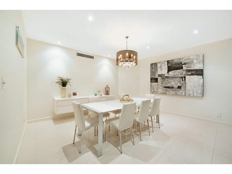 28 Mandolin Avenue, Helensvale QLD 4212
