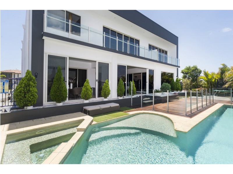 14 Parkview Place, Helensvale QLD 4212