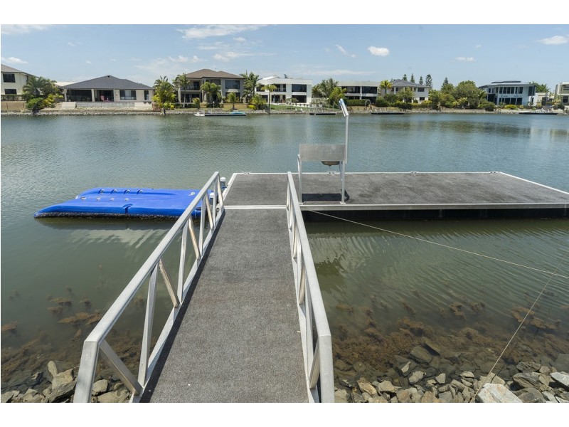 14 Parkview Place, Helensvale QLD 4212