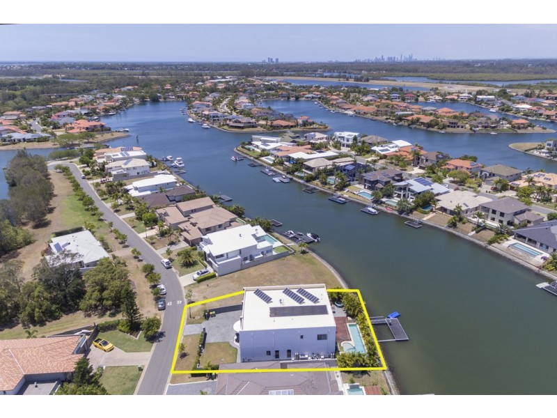 14 Parkview Place, Helensvale QLD 4212