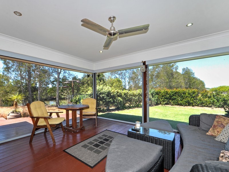 25 Parkview Place, Helensvale QLD 4212