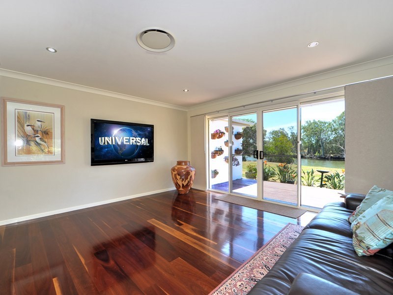 25 Parkview Place, Helensvale QLD 4212