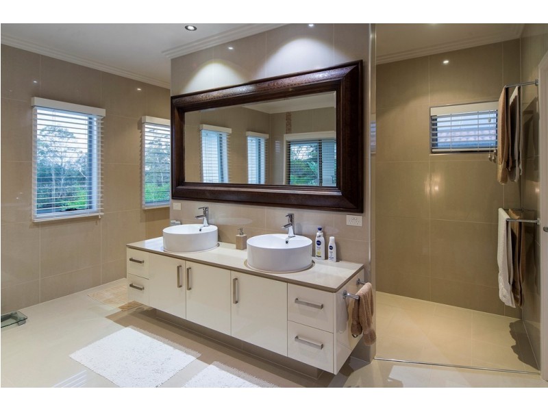 21 Parkview Place, Helensvale QLD 4212