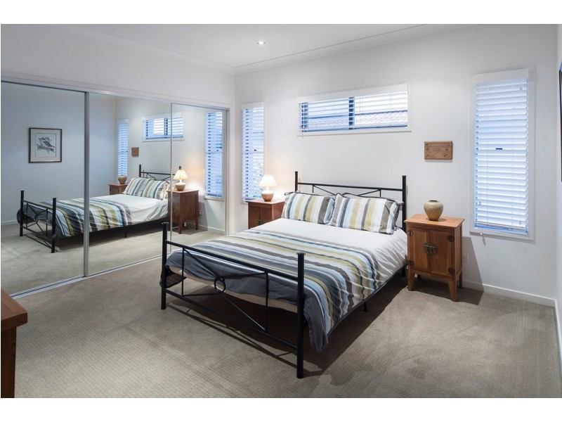 21 Parkview Place, Helensvale QLD 4212