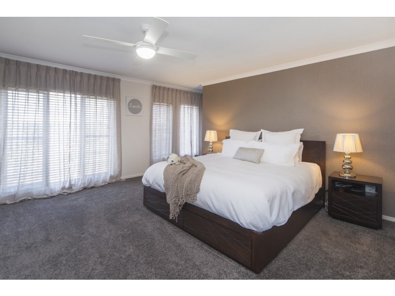 131 The Peninsula, Helensvale QLD 4212