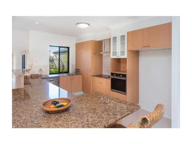 535 Oyster Cove Promenade, Helensvale QLD 4212