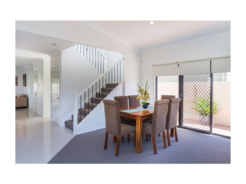 535 Oyster Cove Promenade, Helensvale QLD 4212