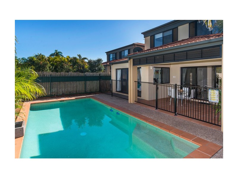 535 Oyster Cove Promenade, Helensvale QLD 4212