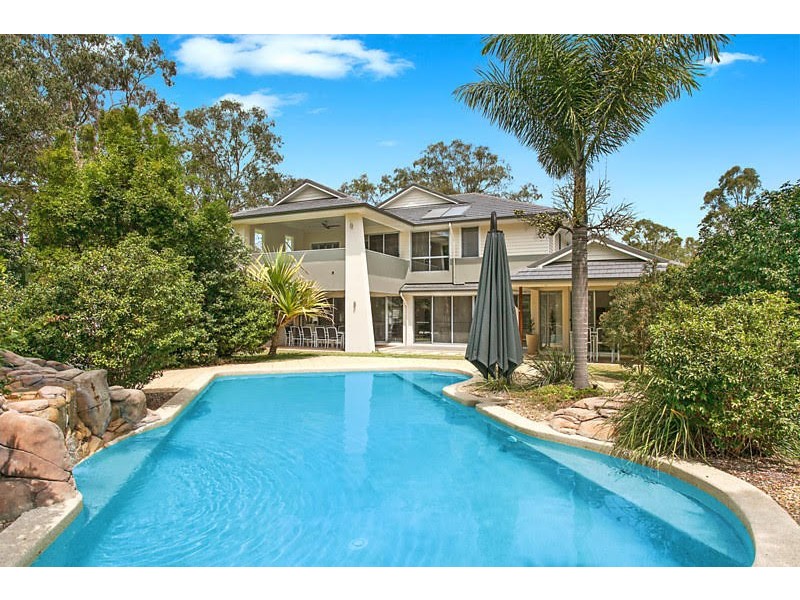 147 Crescent Avenue, Hope Island QLD 4212