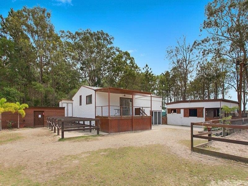 147 Crescent Avenue, Hope Island QLD 4212