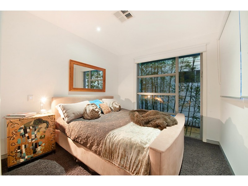 37 Harbourvue Court, Helensvale QLD 4212