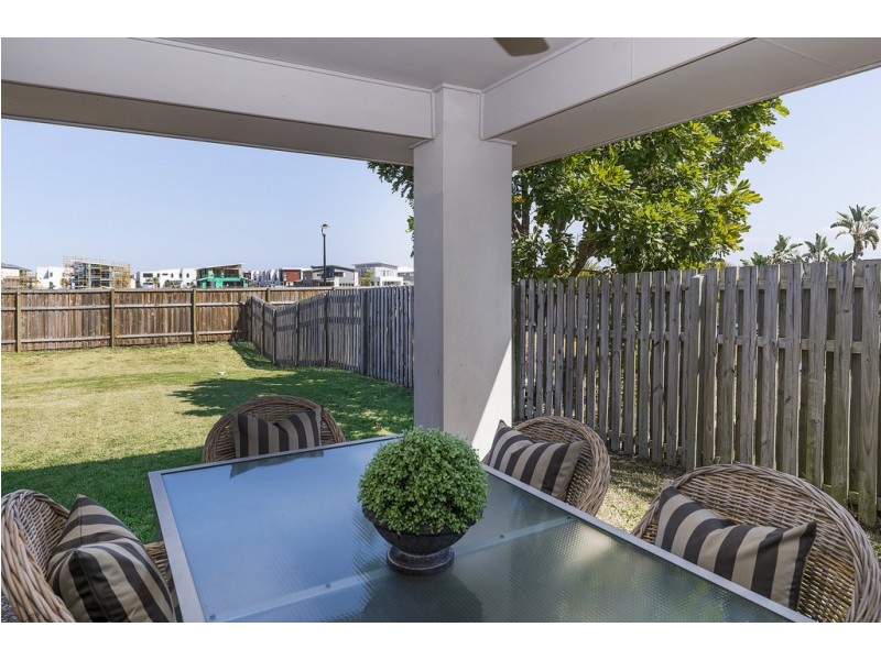 80/19 Santa Barbara Road, Hope Island QLD 4212