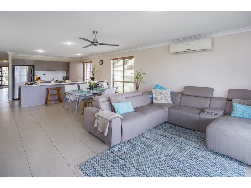 82/19 Santa Barbara Road, Hope Island QLD 4212