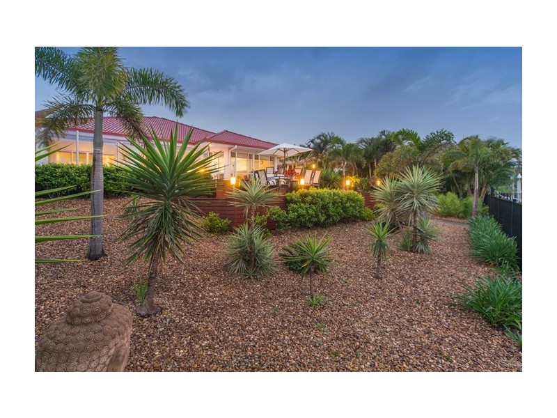 2118 Fernlea Close, Hope Island QLD 4212