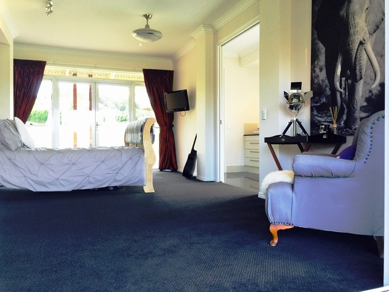 30 St Bernard Terrace, Tamborine Mountain QLD 4272