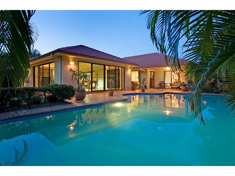 3191 Riverleigh Drive, Hope Island QLD 4212