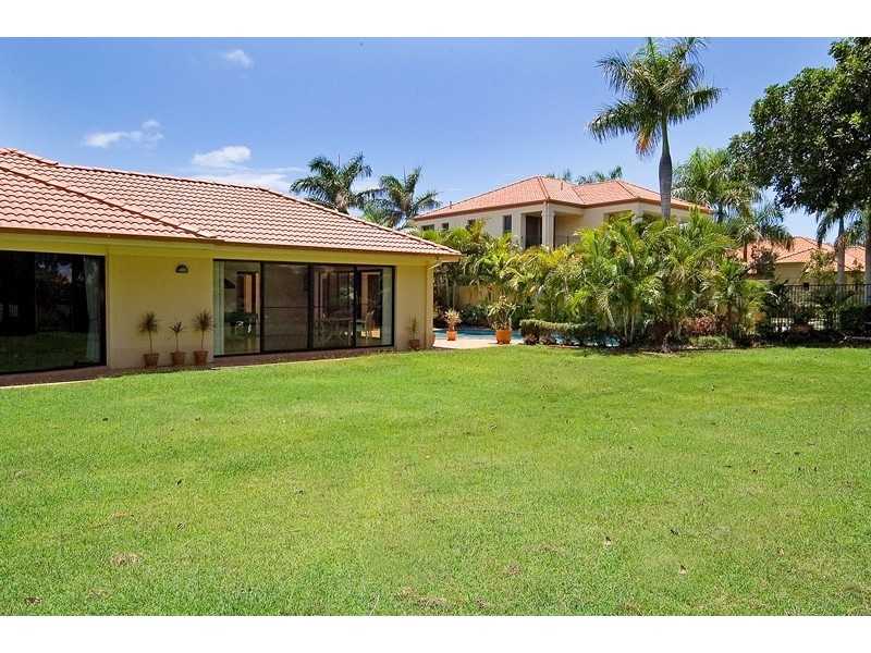3191 Riverleigh Drive, Hope Island QLD 4212