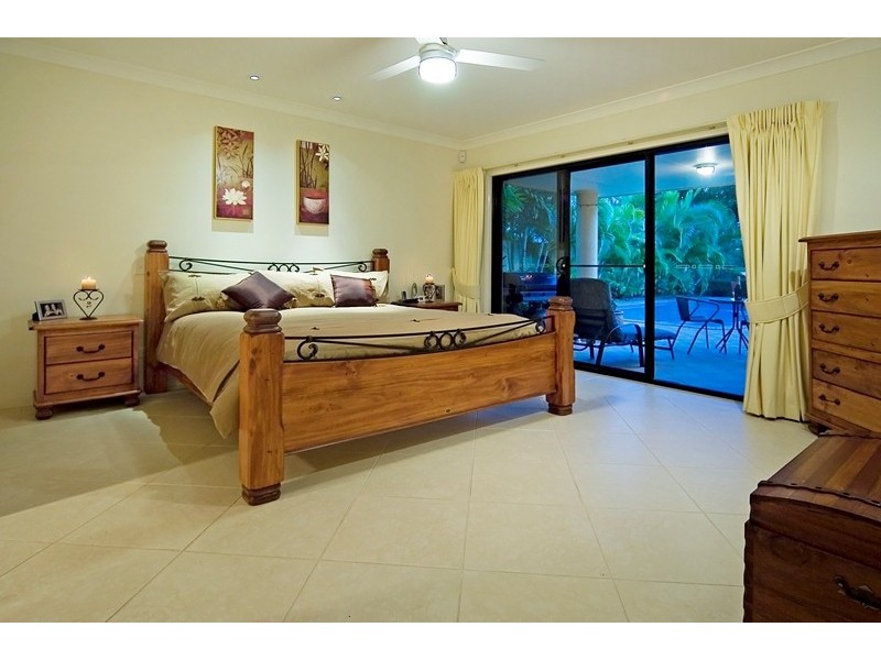 3191 Riverleigh Drive, Hope Island QLD 4212