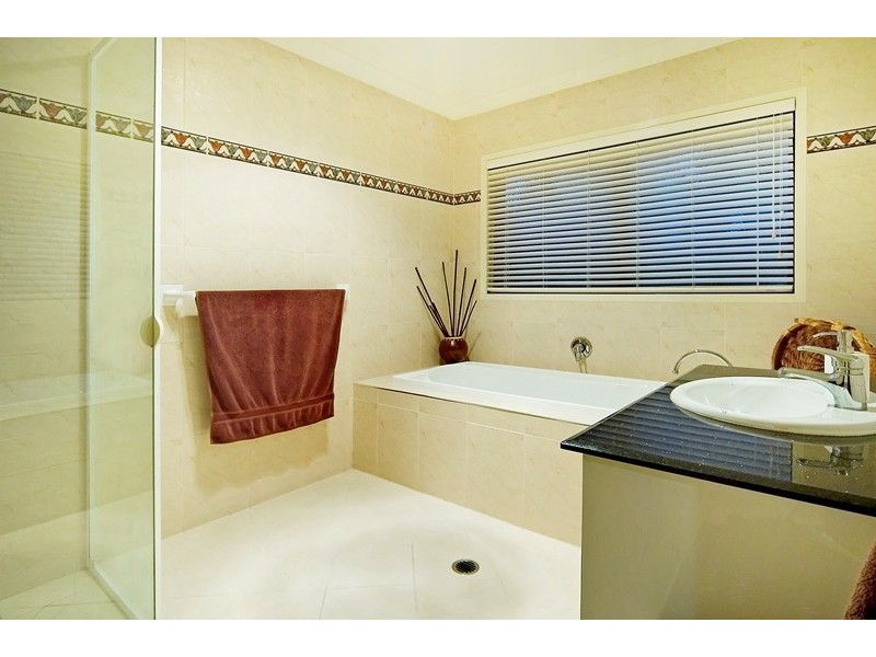 3191 Riverleigh Drive, Hope Island QLD 4212
