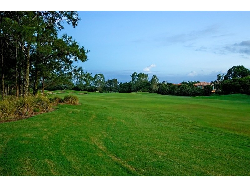 3191 Riverleigh Drive, Hope Island QLD 4212