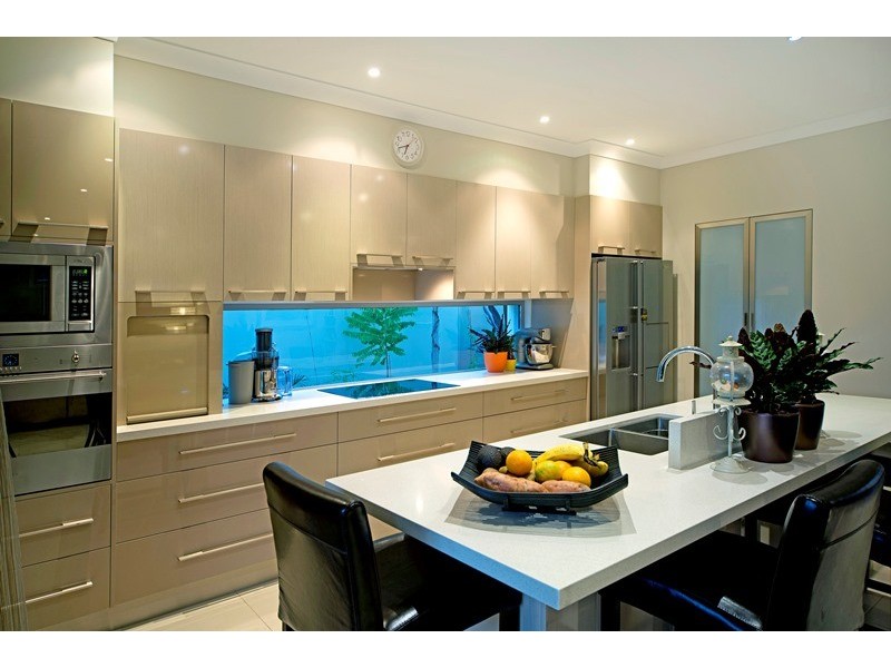 9103 Peter Senior Drive, Hope Island QLD 4212