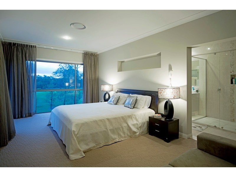 9103 Peter Senior Drive, Hope Island QLD 4212