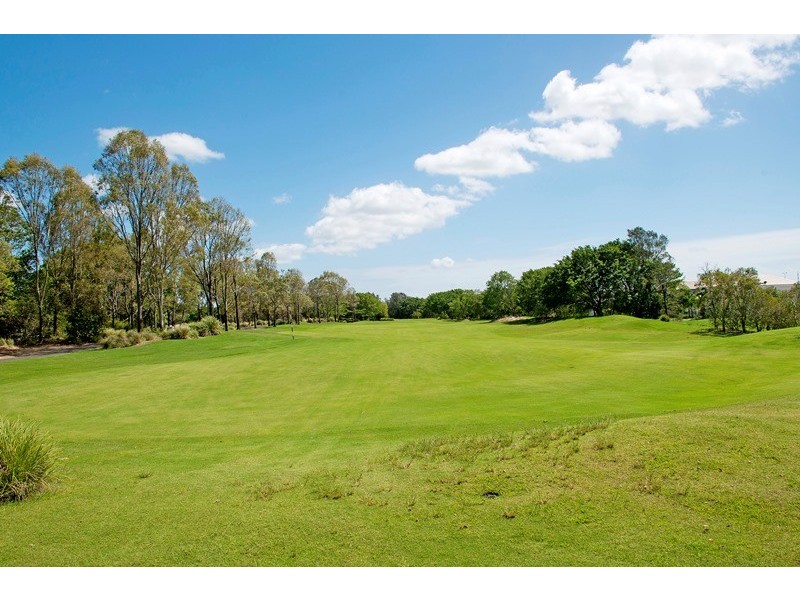 9103 Peter Senior Drive, Hope Island QLD 4212