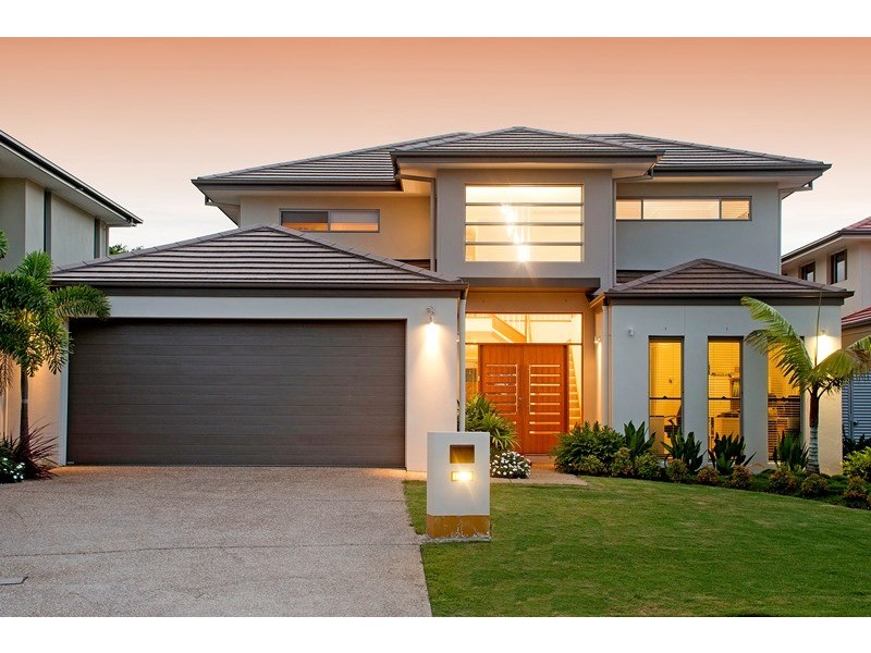 9103 Peter Senior Drive, Hope Island QLD 4212