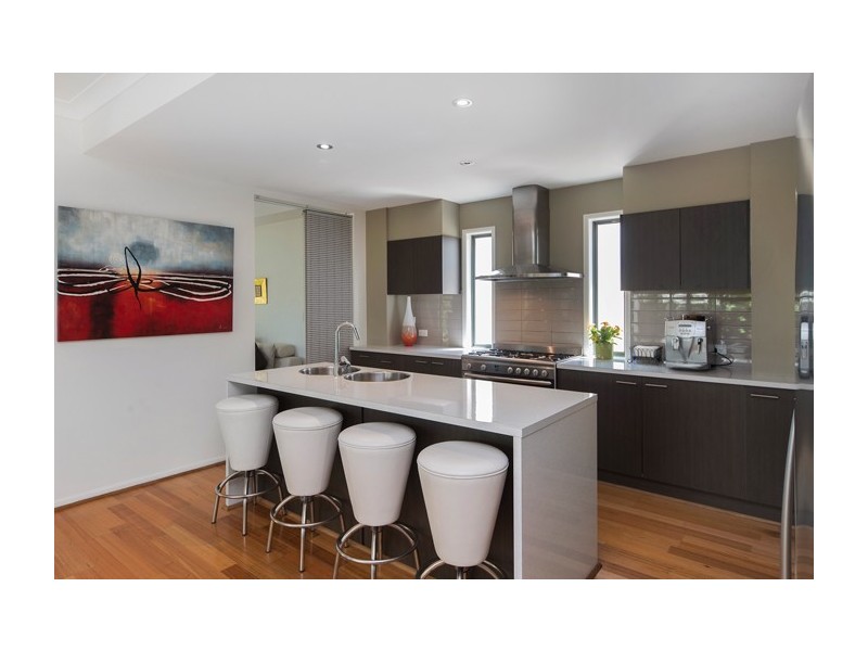 3 Fleetwood Court, Helensvale QLD 4212