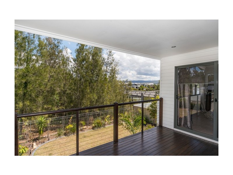 3 Fleetwood Court, Helensvale QLD 4212