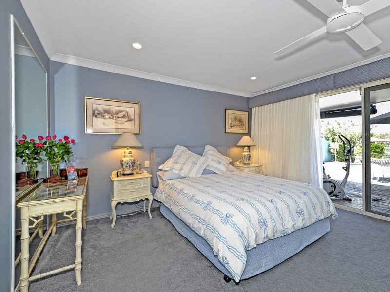 33 Glenwater Crescent, Helensvale QLD 4212