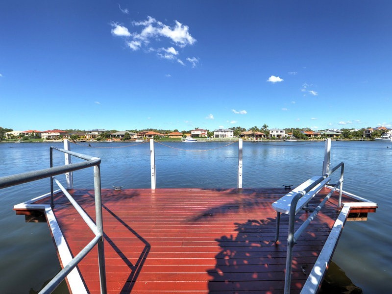 33 Glenwater Crescent, Helensvale QLD 4212