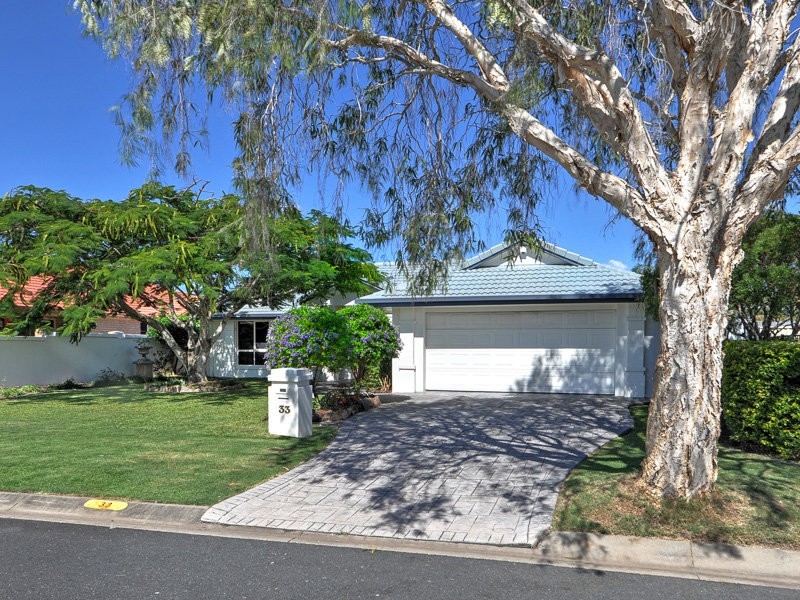 33 Glenwater Crescent, Helensvale QLD 4212