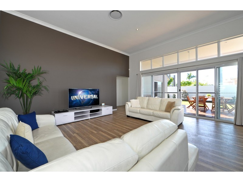 7695 Fairway Boulevard, Hope Island QLD 4212