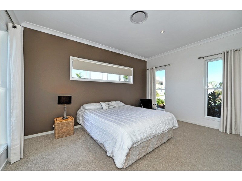 7695 Fairway Boulevard, Hope Island QLD 4212