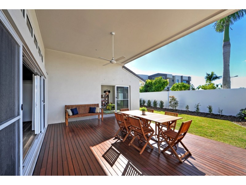 7695 Fairway Boulevard, Hope Island QLD 4212