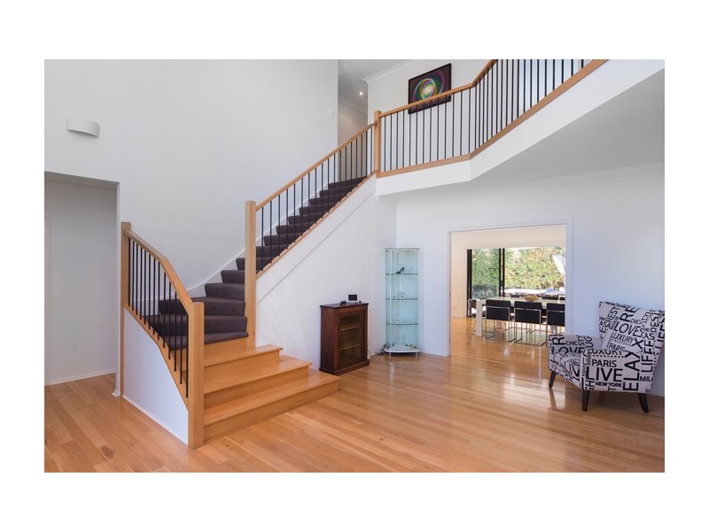 1646 Riverdale Court, Hope Island QLD 4212