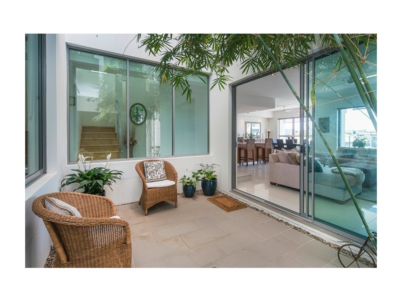 34 Onshore Place, Helensvale QLD 4212