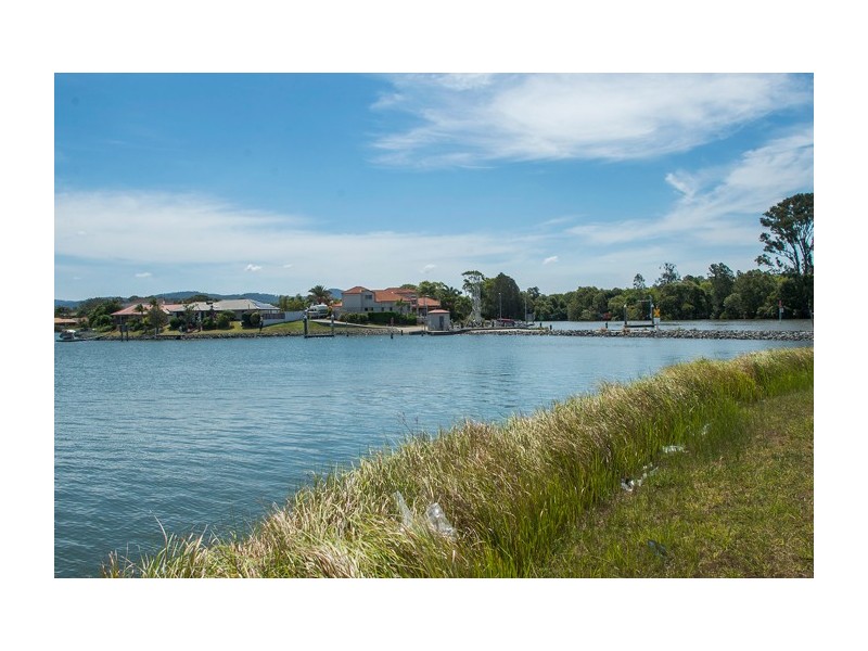 144 The Peninsula, Helensvale QLD 4212