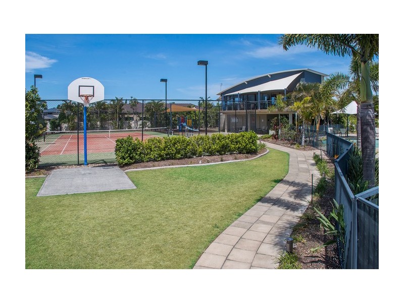 144 The Peninsula, Helensvale QLD 4212