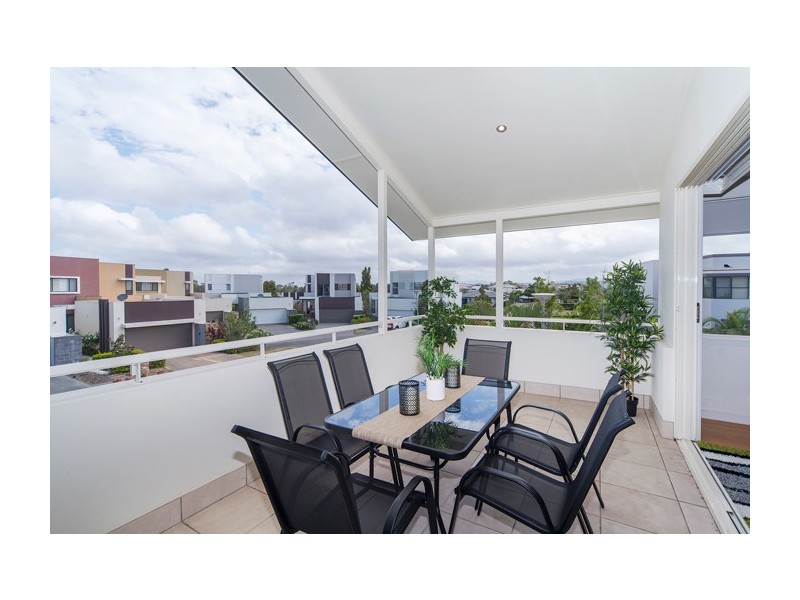 6011 Calardo Avenue, Hope Island QLD 4212