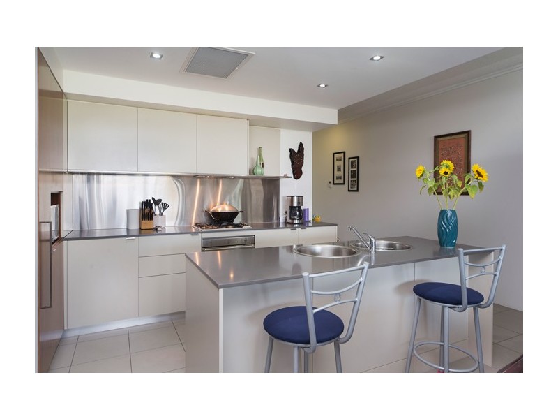 1706 Rialto Quay Drive, Stillwater Apartments, Hope Island QLD 4212